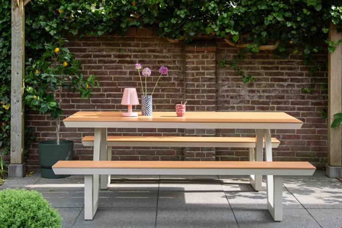 Bermuda picknicktafel van MaximaVida voor lange zomeravonden buiten